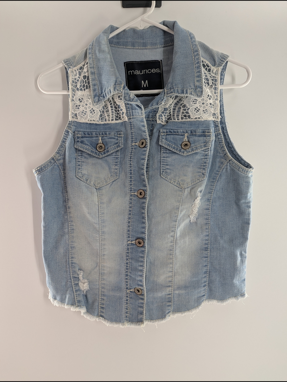 Maurices Light Wash Distressed Denim Vest White Lace Inset Raw Hem Boho Medium